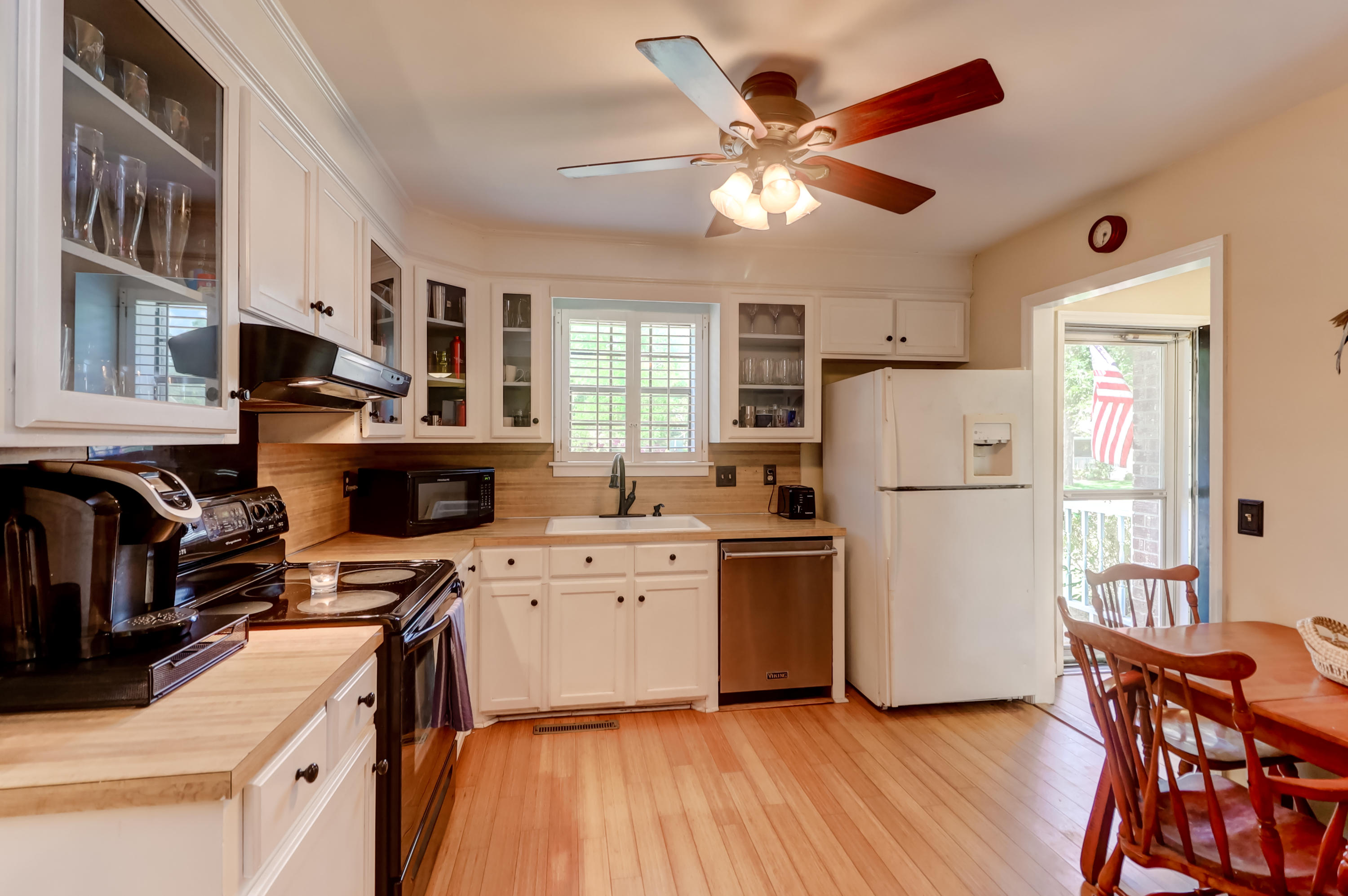 1519 Wakendaw Road Mount Pleasant, SC 29464 - Photo 15 of 27 1519 Wakendaw (21)