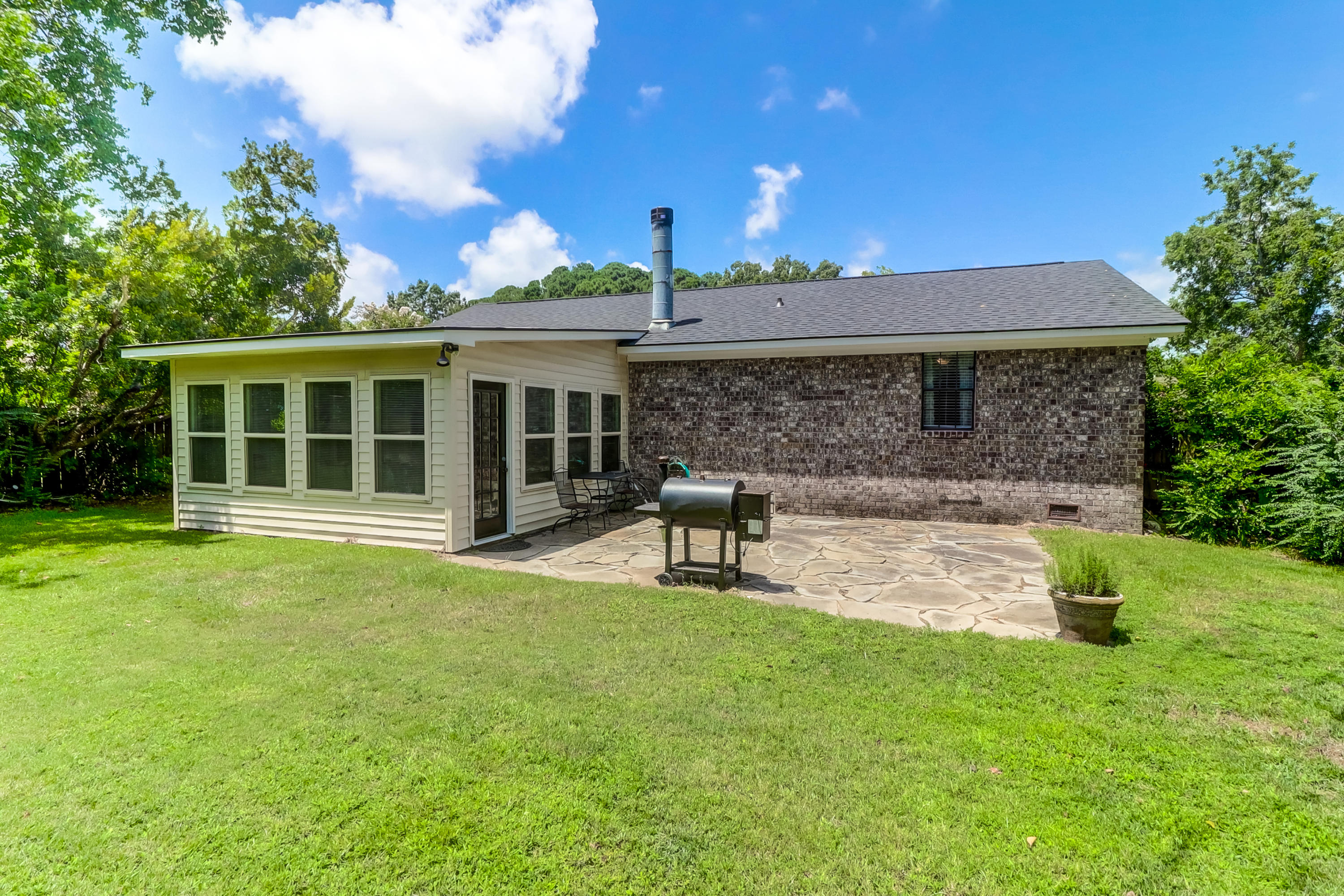 1519 Wakendaw Road Mount Pleasant, SC 29464 - Photo 25 of 27 1519 Wakendaw (32)
