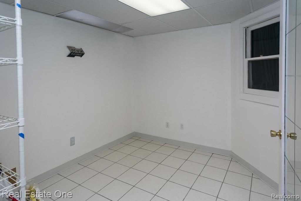 2133 Lakeside Road Troy, MI 48085 - Photo 42 of 55 4Y0A6903.jpg