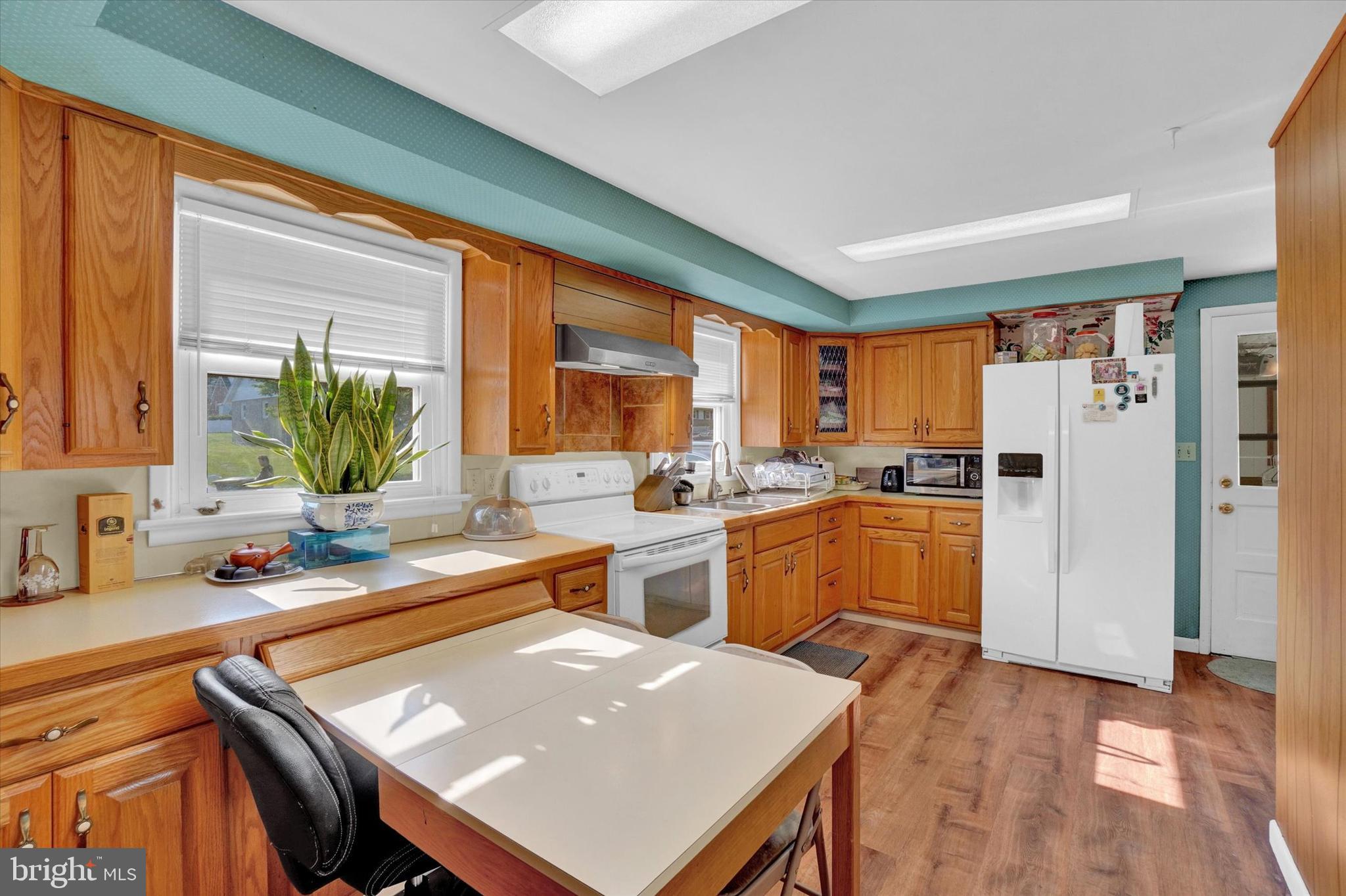 318 Lyndhurst Road York, PA 17402 - Photo 5 of 18 Gallery Image 5