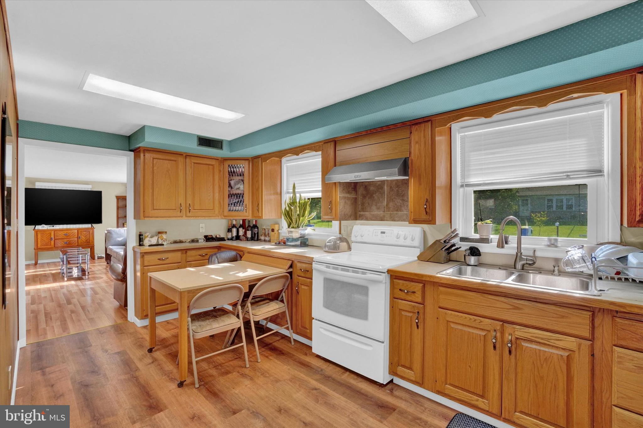 318 Lyndhurst Road York, PA 17402 - Photo 6 of 18 Gallery Image 6