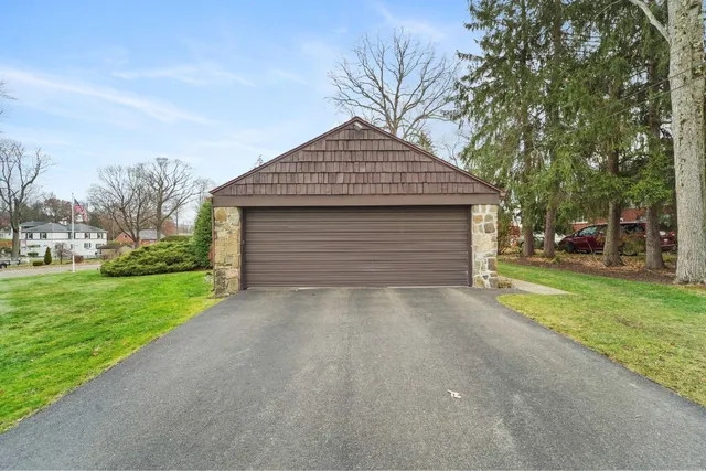 $425,000 | 3700 Sunrise Drive, Endicott, NY 13760