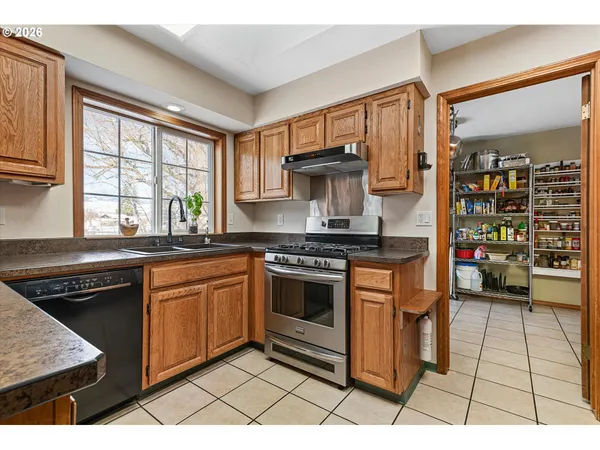 $541,000 | 293 East Ivy Lane, Union, OR 97883