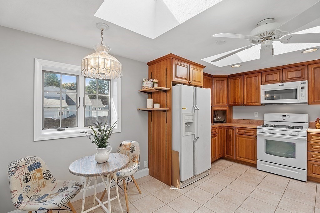 13 Sherwood Road Stoneham, MA 02180 - Photo 17 of 41 Gallery Image 17