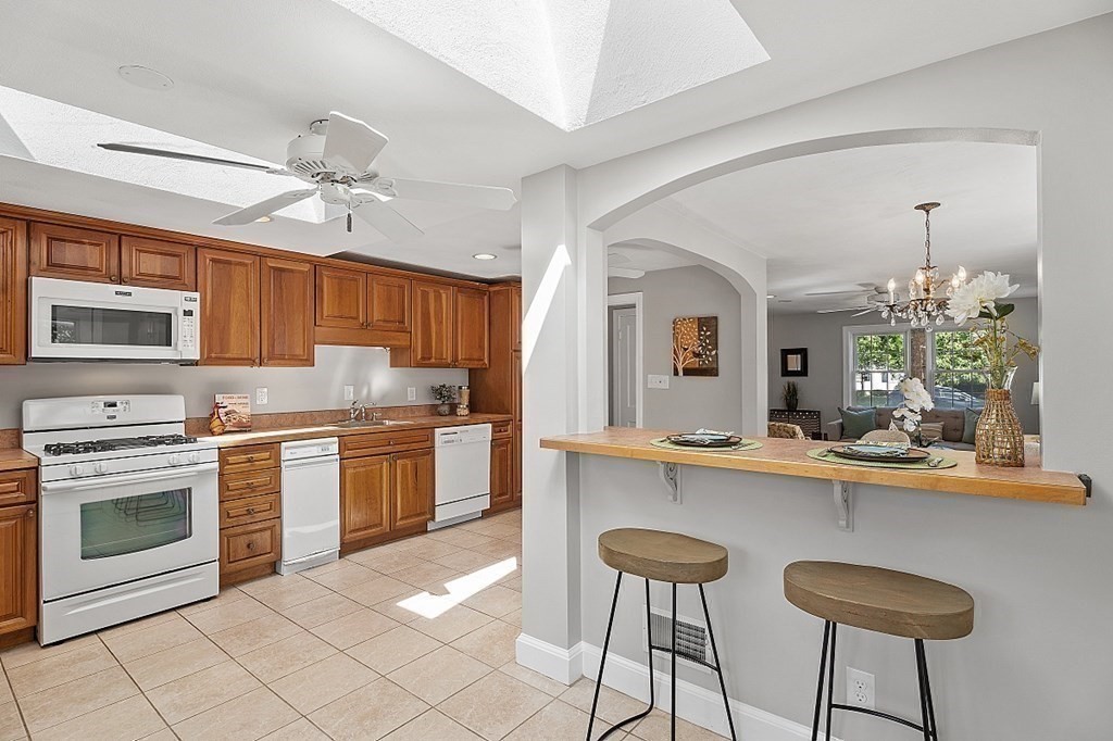13 Sherwood Road Stoneham, MA 02180 - Photo 20 of 41 Gallery Image 20