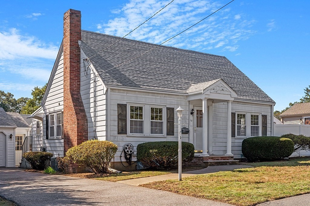 13 Sherwood Road Stoneham, MA 02180 - Photo 2 of 41 Gallery Image 2