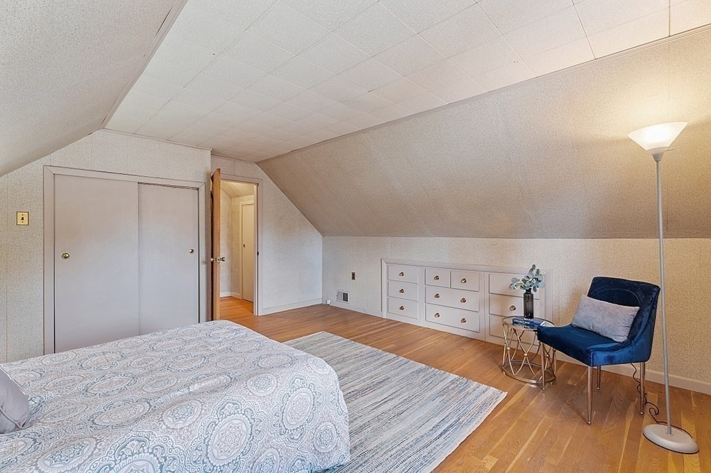 13 Sherwood Road Stoneham, MA 02180 - Photo 36 of 41 Gallery Image 36
