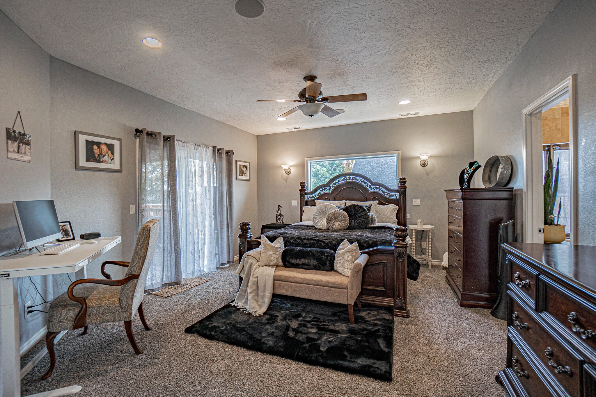 1231 Poppy Ridge Drive Eagle Point, OR 97524 - Photo 21 of 73 DSC06129-HDR