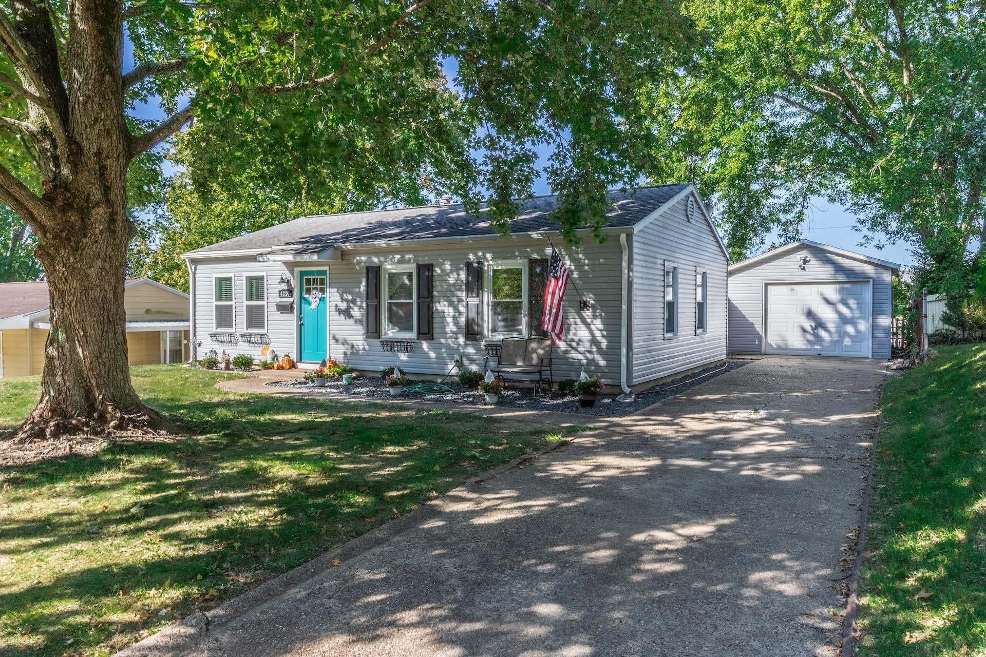 4330 Meadowridge Road Evansville, IN 47710 - Photo 1 of 30 Gallery Image 1