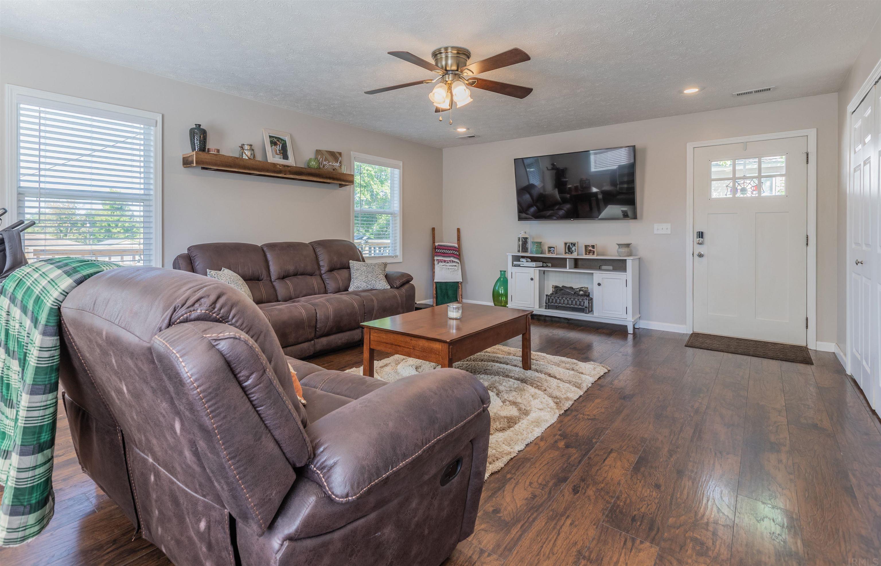 4330 Meadowridge Road Evansville, IN 47710 - Photo 16 of 30 Gallery Image 16