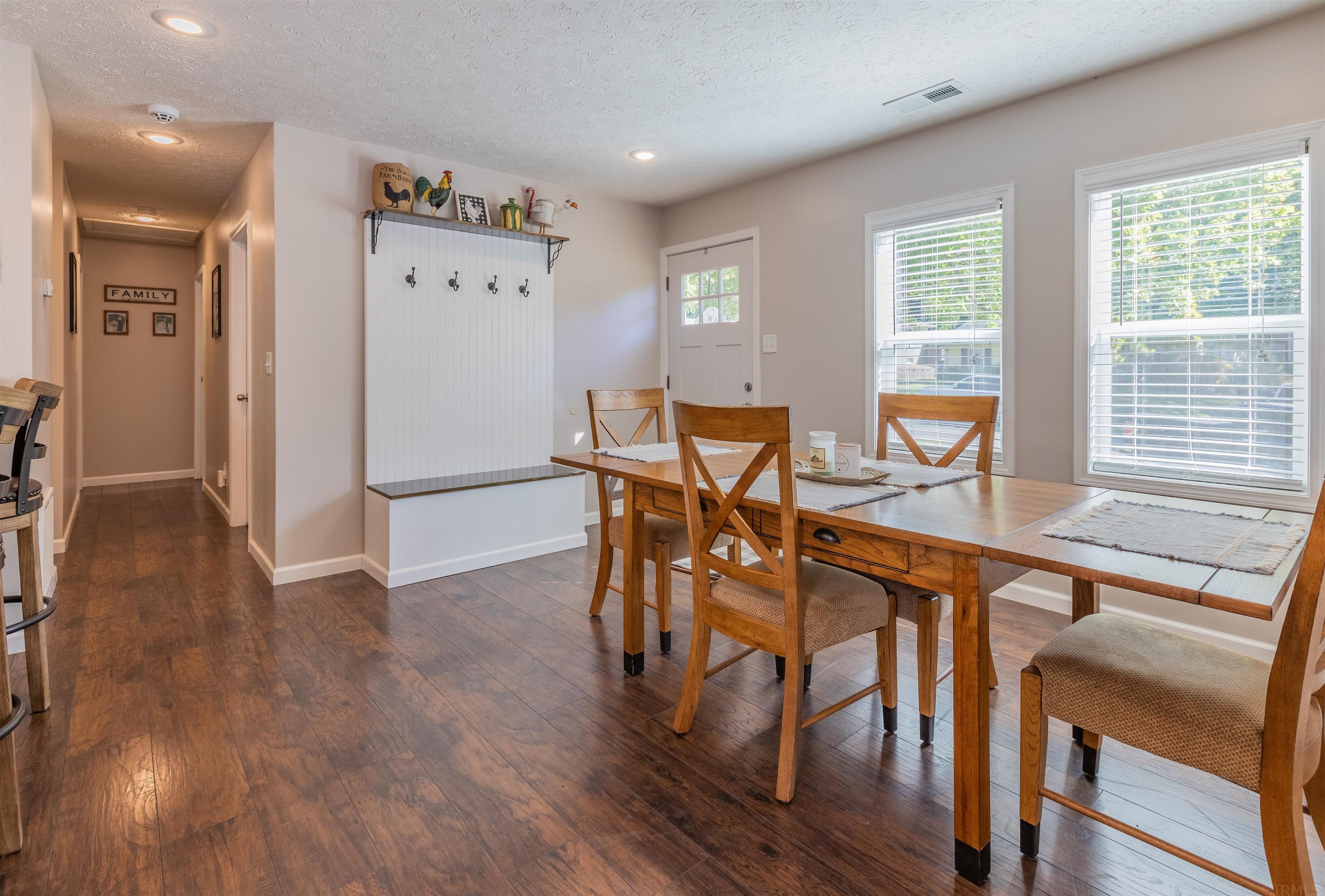 4330 Meadowridge Road Evansville, IN 47710 - Photo 10 of 30 Gallery Image 10