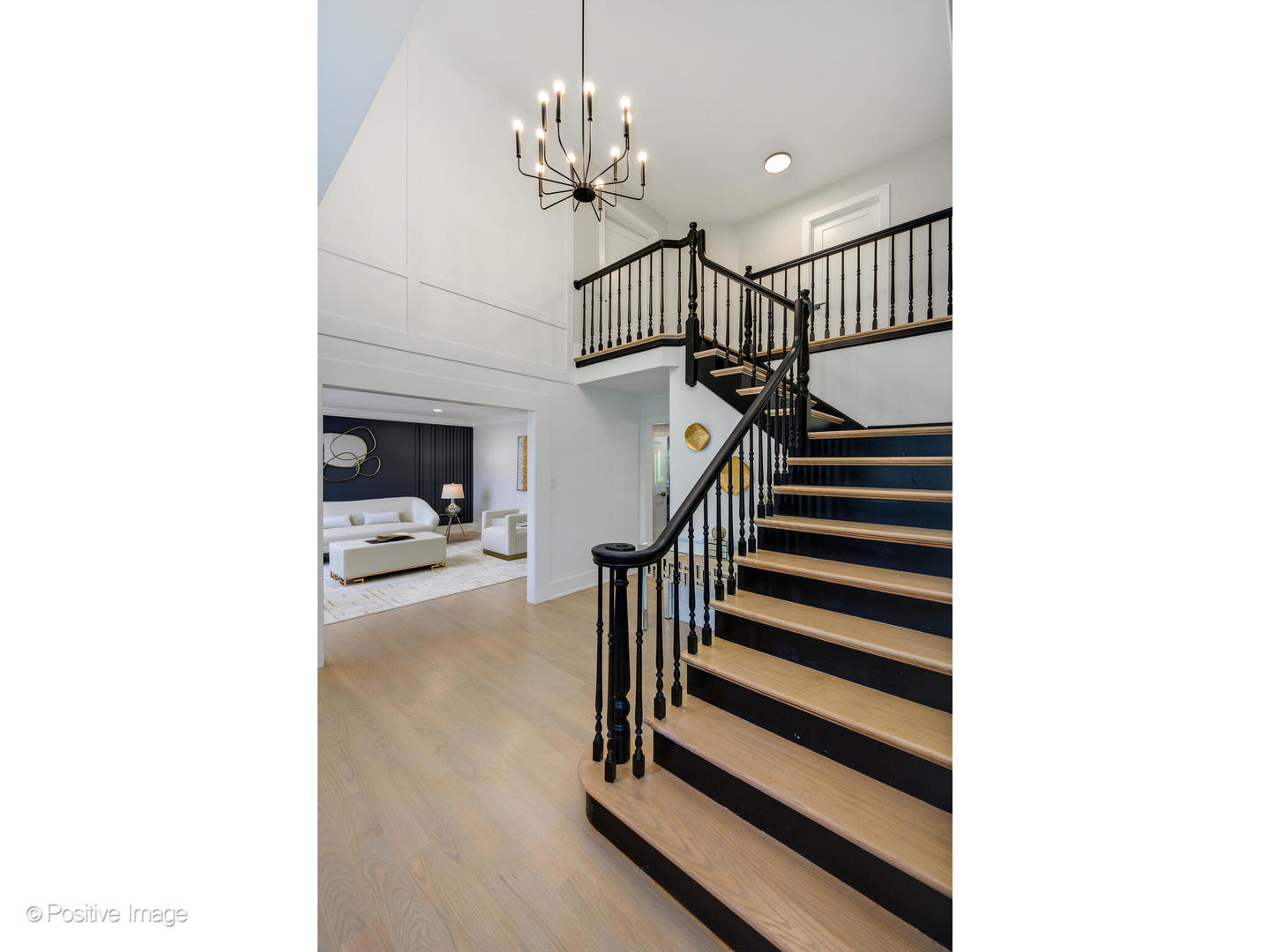 737 Valley Road Lake Forest, IL 60045 - Photo 4 of 17