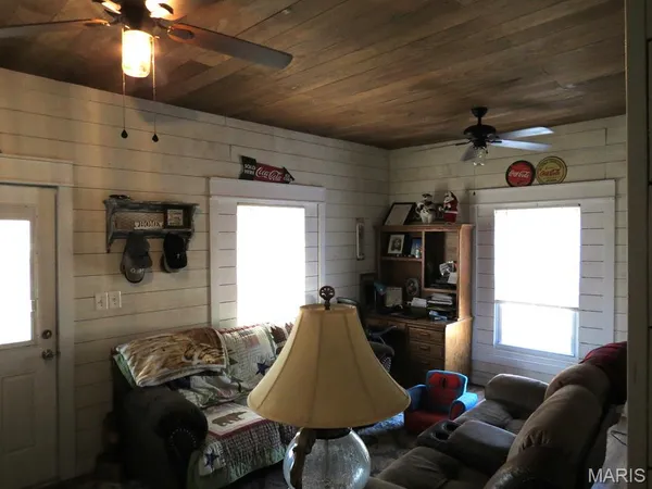 $155,900 | 122 County Road 20, Belleview, MO 63623