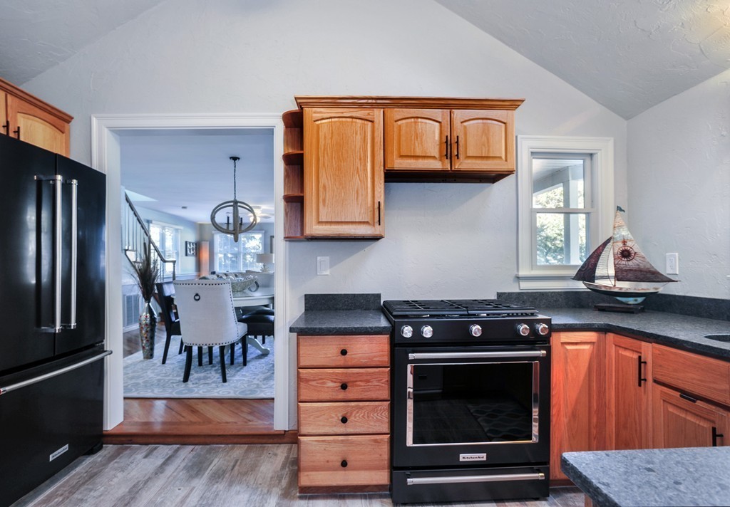 31 Pine Point Road Duxbury, MA 02332 - Photo 7 of 25 Gallery Image 7