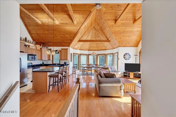 $889,000 | 2859 North Shore Road, Day, NY 12835