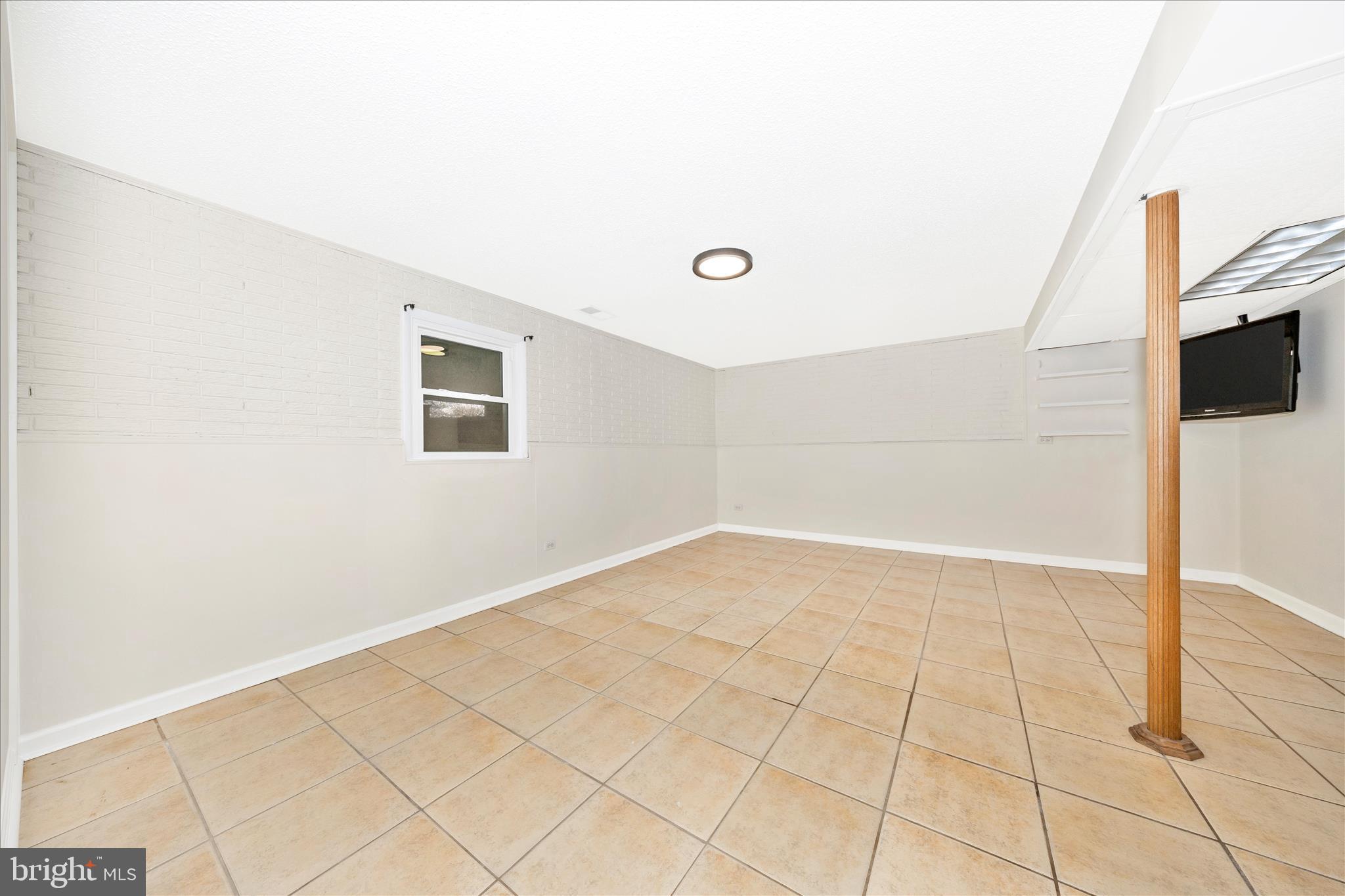 1606 Wise Road Point of Rocks, MD 21777 - Photo 39 of 67 Family Room