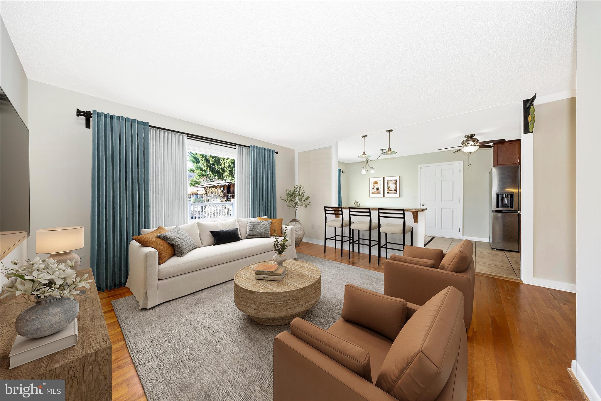 1606 Wise Road Point of Rocks, MD 21777 - Photo 4 of 67 a living room with furniture and a large window