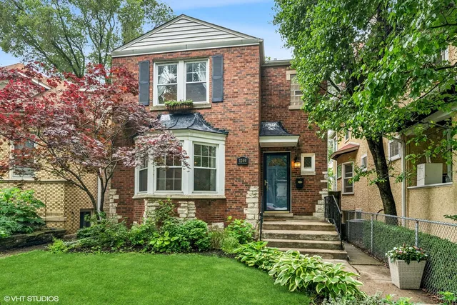 $875,000 | 1249 West Norwood Street, Chicago, IL 60660