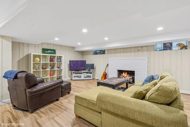 $875,000 | 1249 West Norwood Street, Chicago, IL 60660