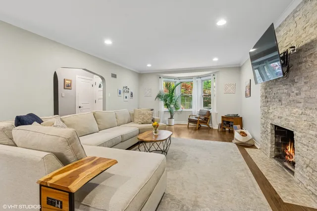 $875,000 | 1249 West Norwood Street, Chicago, IL 60660