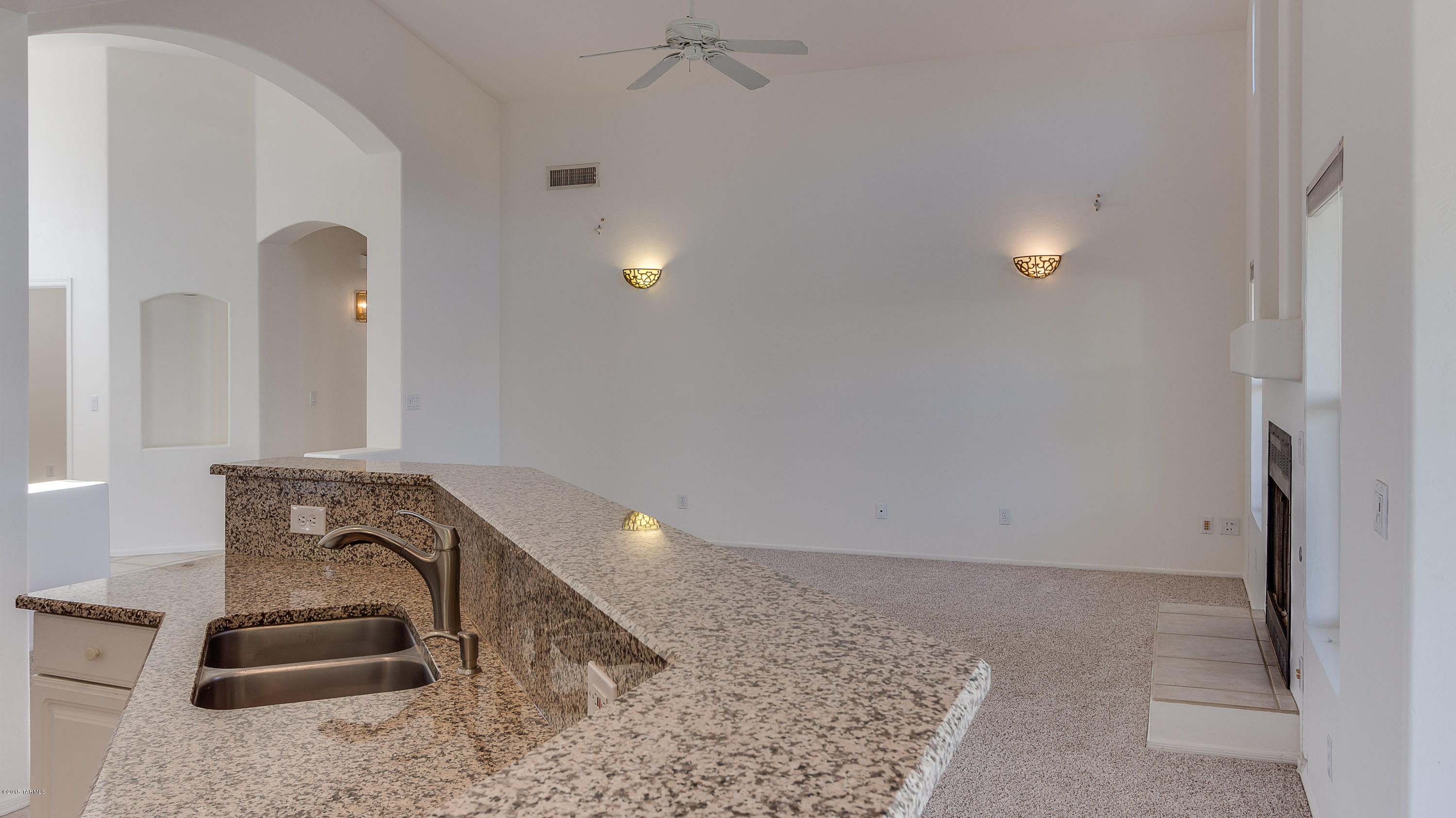 11264 North Copper Spring Trail Oro Valley, AZ 85737 - Photo 5 of 16
