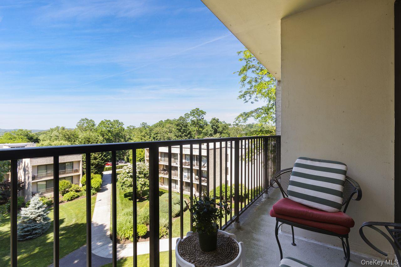 150 Overlook, Unit 5F Peekskill, NY 10566 - Photo 20 of 48