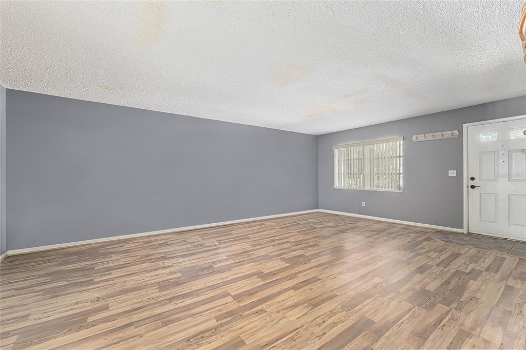 9951 Southwest 88th Court Road, Unit C Ocala, FL 34481 - Photo 4 of 46