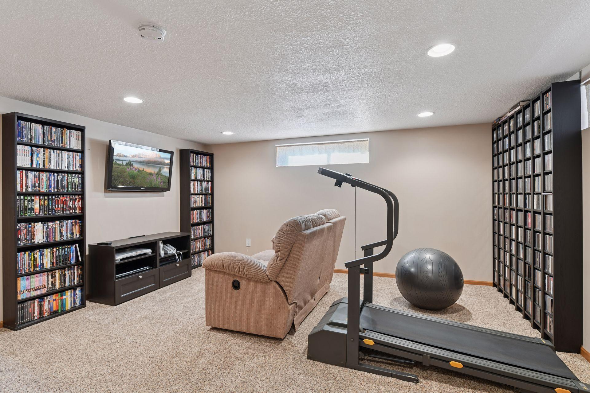 9039 18th Avenue South Bloomington, MN 55425 - Photo 20 of 27