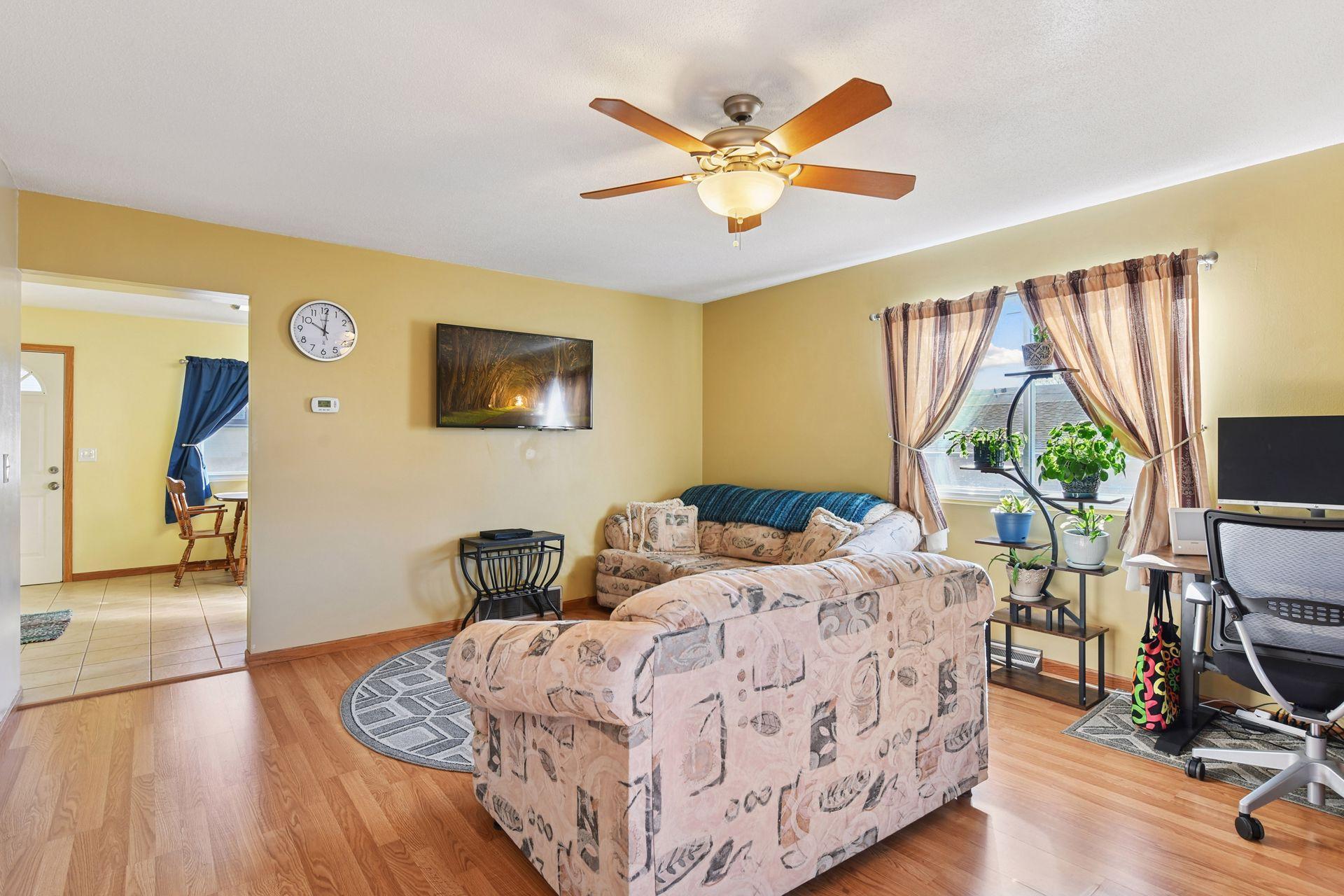 9039 18th Avenue South Bloomington, MN 55425 - Photo 10 of 27