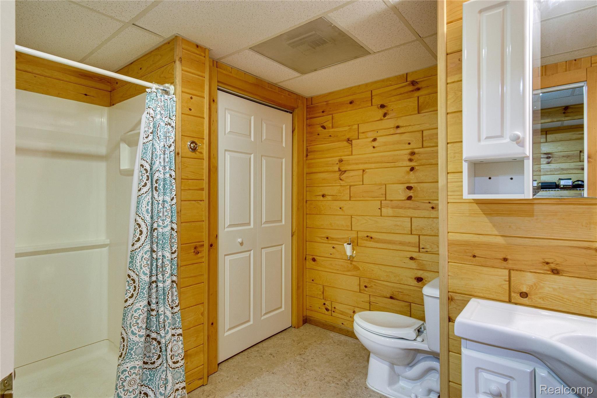 10357 Maple Road Birch Run, MI 48415 - Photo 26 of 43 Interiors (36 of 43).jpg