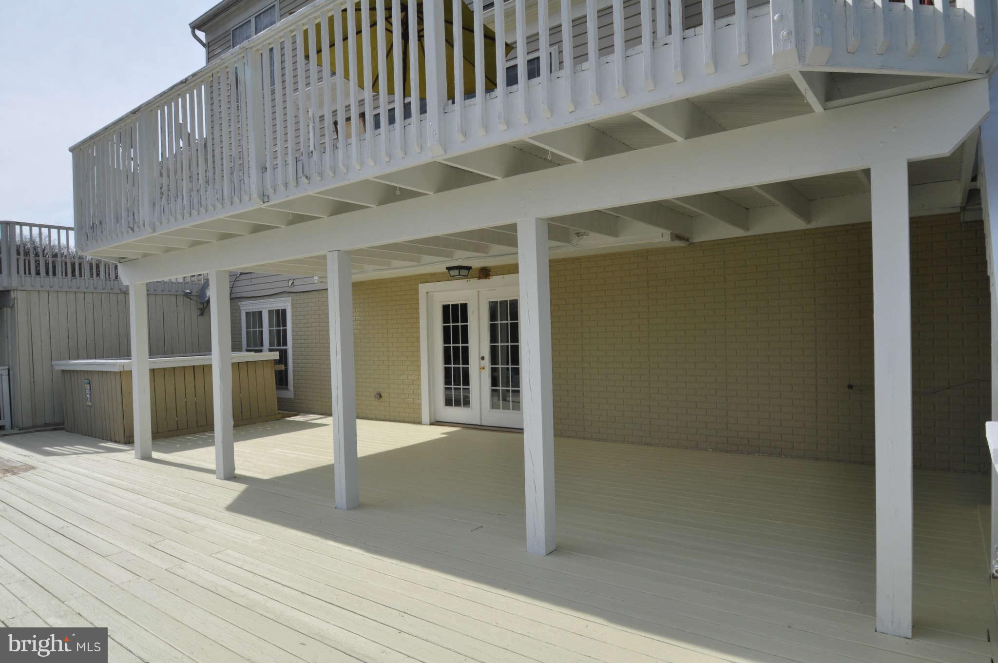 17531 Country View Way Mount Airy, MD 21771 - Photo 26 of 30 Bottom Deck from Basement French Doors