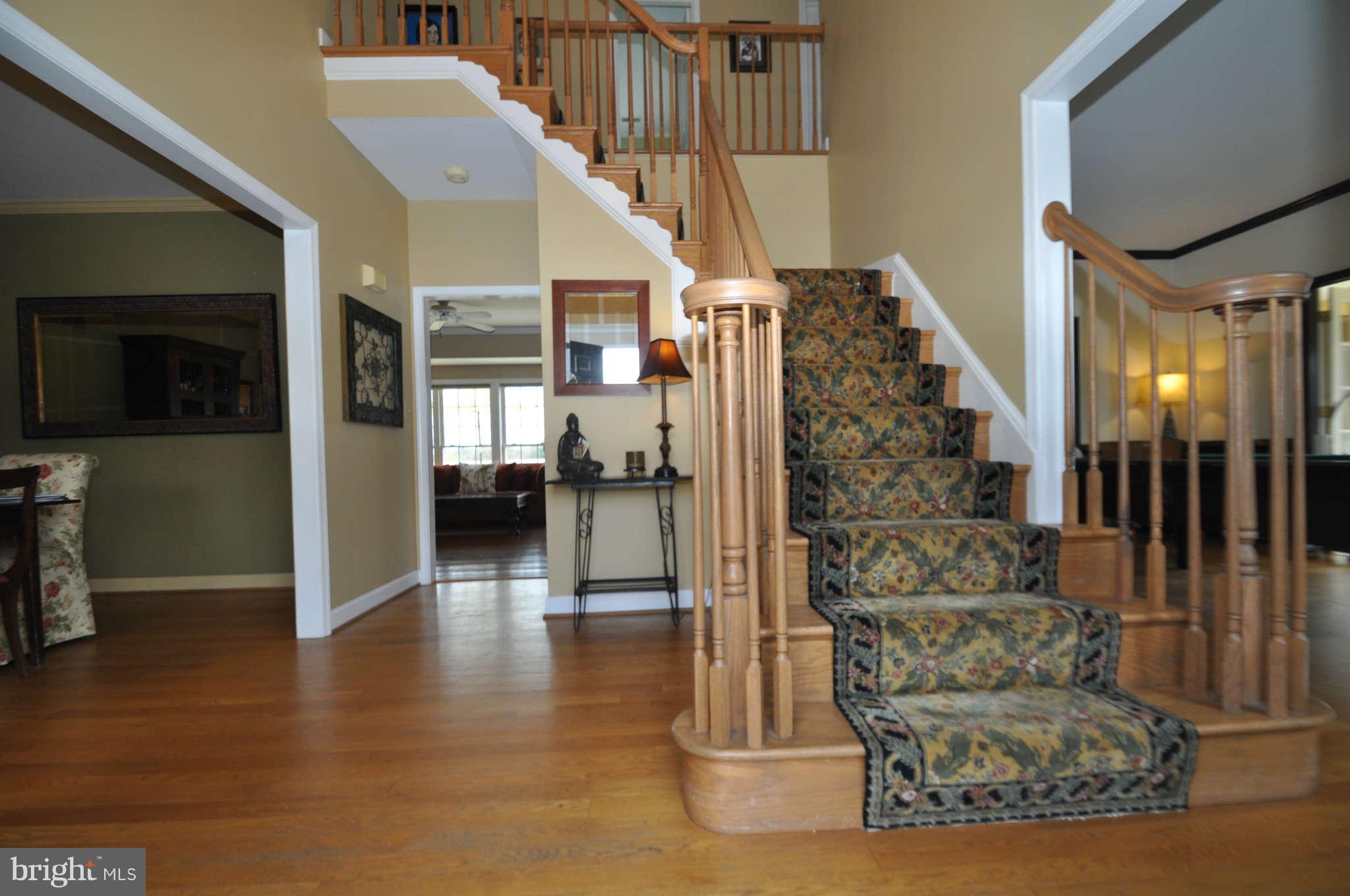 17531 Country View Way Mount Airy, MD 21771 - Photo 4 of 30 Foyer open to Dining Room and Living Room