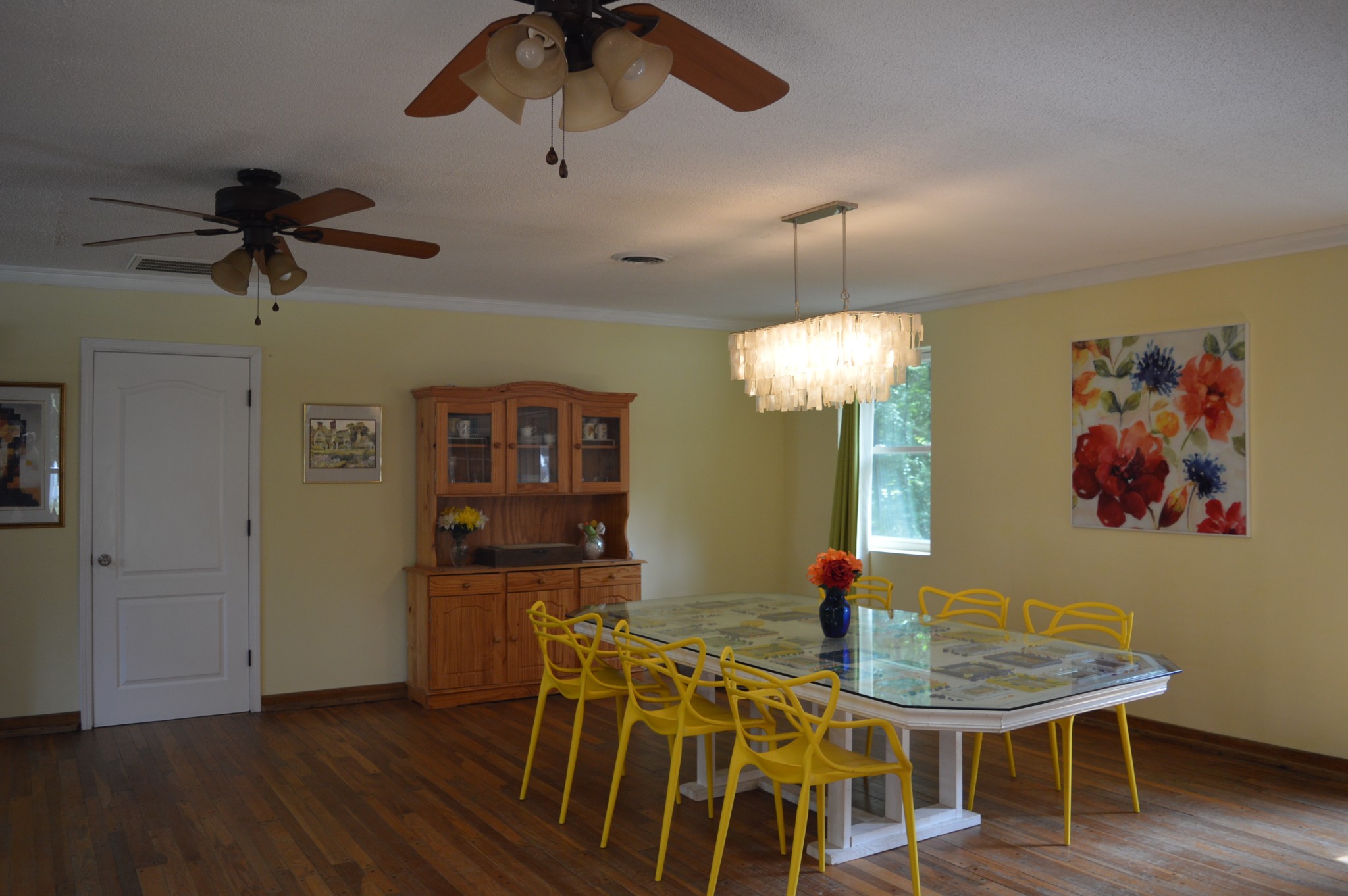 197 Midway Road Sewanee, TN 37375 - Photo 9 of 15 a view of a dining room with furniture and wooden floor
