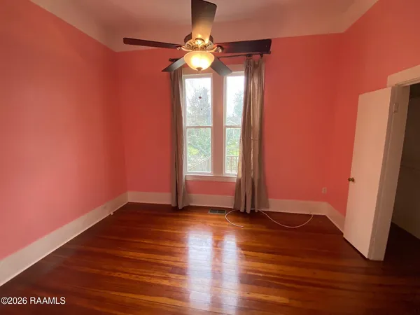 $1,725 | 215 Versailles Boulevard, Unit 3, Lafayette, LA 70501