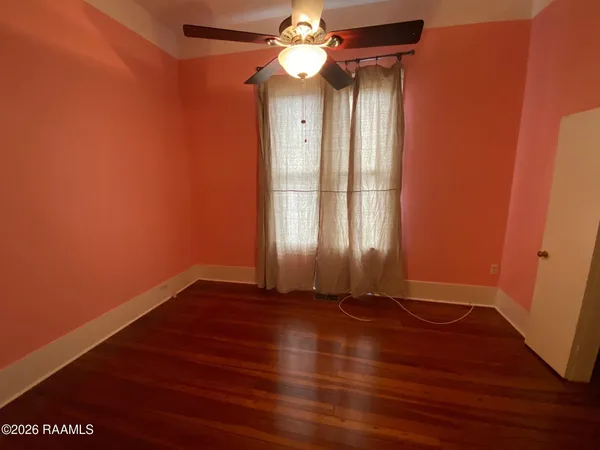 $1,725 | 215 Versailles Boulevard, Unit 3, Lafayette, LA 70501