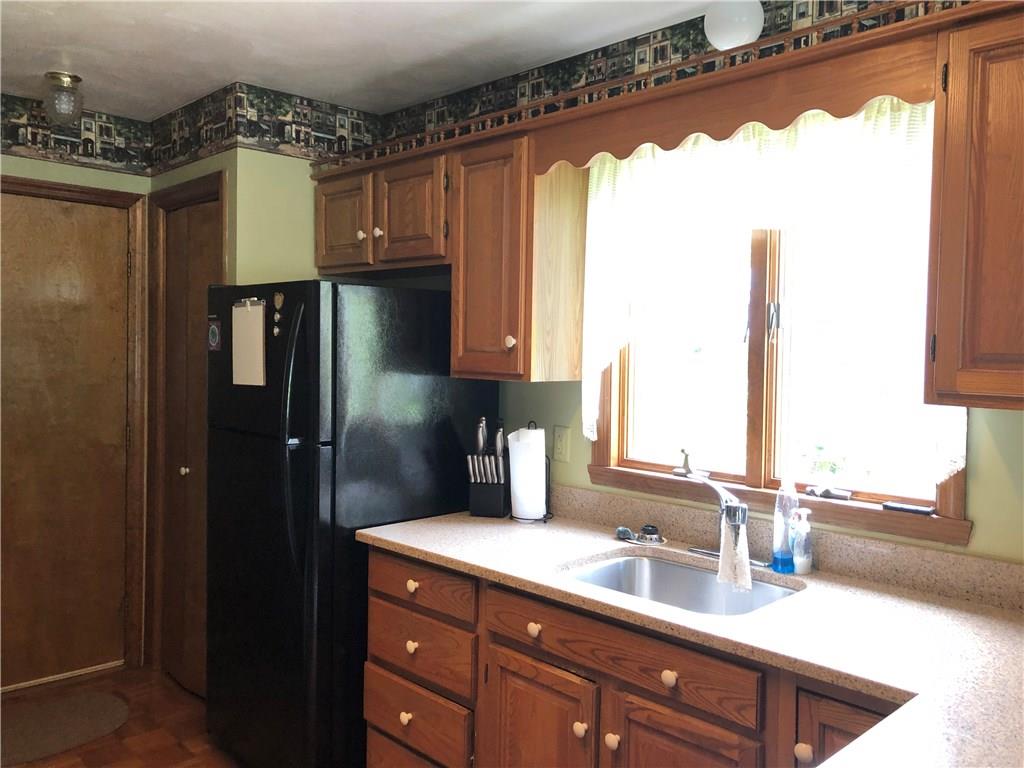4256 Ridge Road Natrona Heights, PA 15065 - Photo 12 of 23 Gallery Image 12
