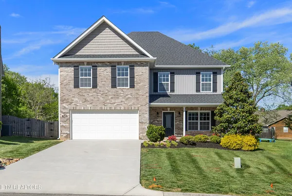 $500,000 | 7325 Ladd Road, Powell, TN 37849