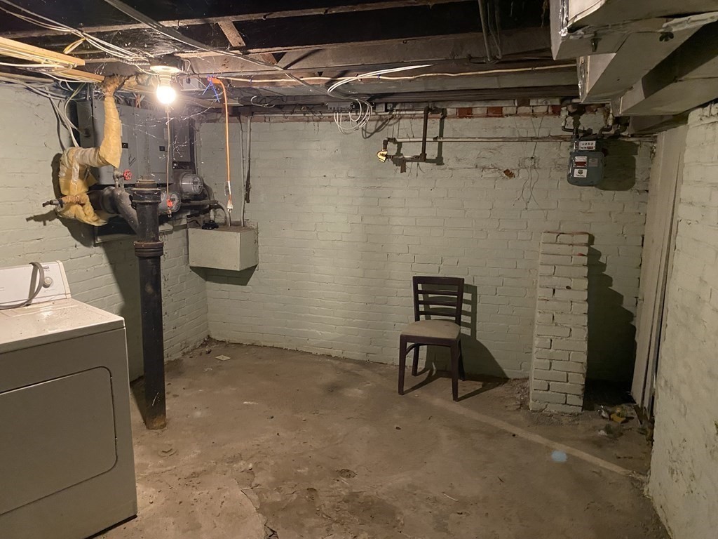 6-10 Commonwealth Avenue Springfield, MA 01108 - Photo 12 of 14