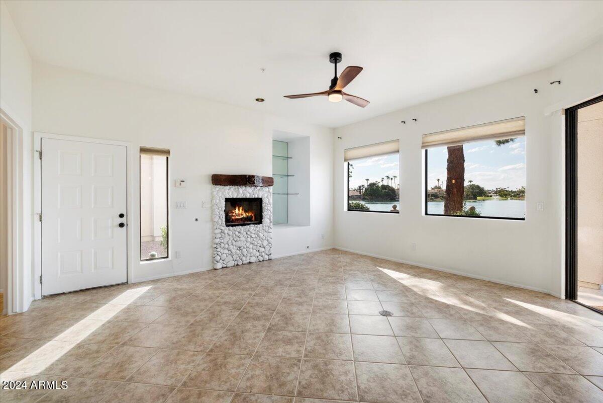 8270 North Hayden Road, Unit 1010 Scottsdale, AZ 85258 - Photo 11 of 25 03-66620812