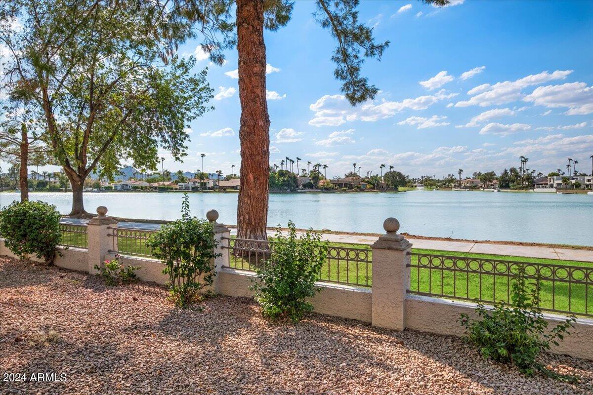 8270 North Hayden Road, Unit 1010 Scottsdale, AZ 85258 - Photo 6 of 25 22-66620706