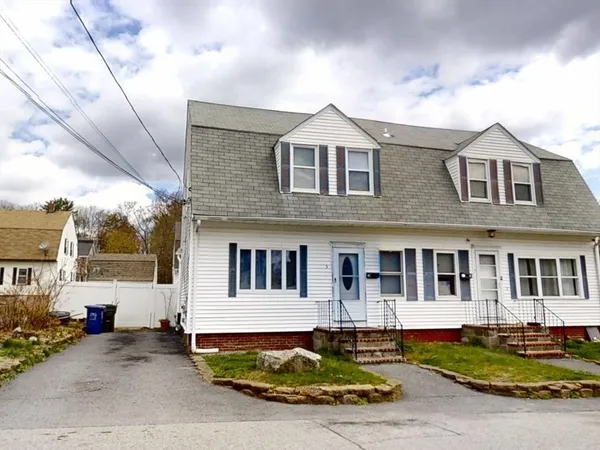 $2,700 | 5 Alder Street, Unit 5, Dracut, MA 01826