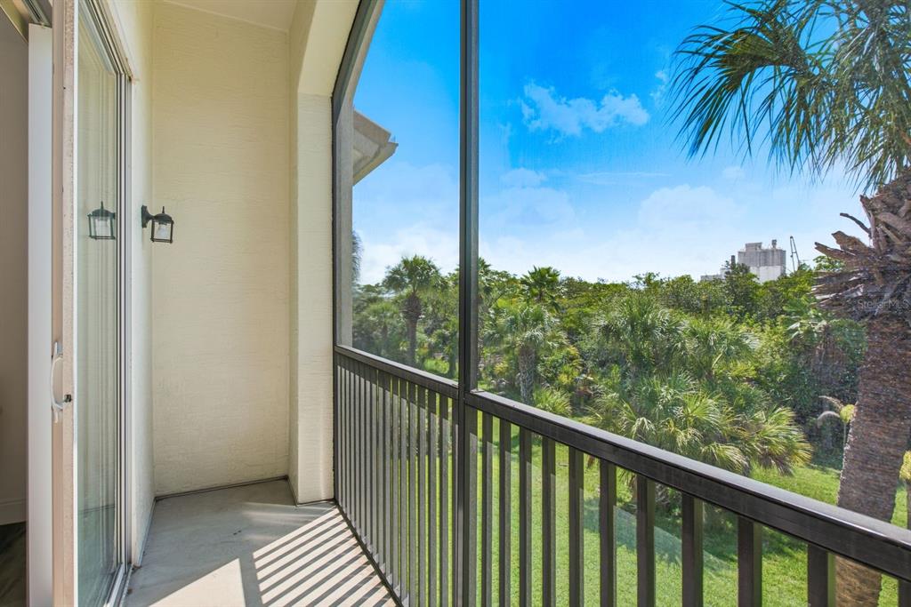 1027 Normandy Trace Road Tampa, FL 33602 - Photo 24 of 38