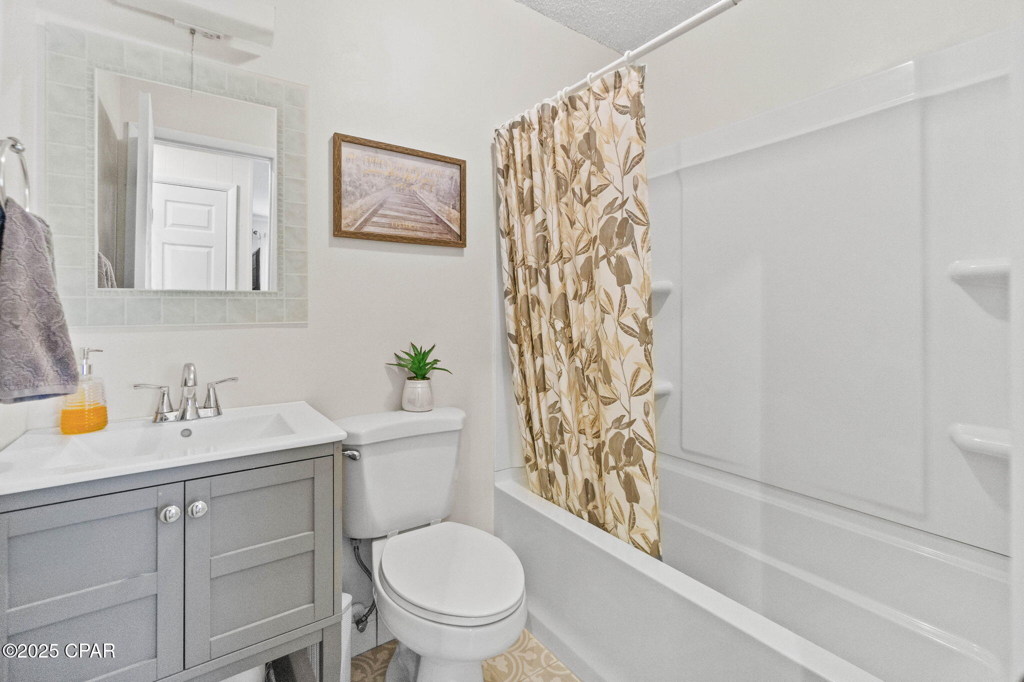 2259 Jewel Road Alford, FL 32420 - Photo 14 of 43 Gallery Image 14