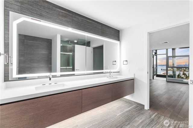 $4,275,000 | 188 Bellevue Way Northeast, Unit 1907, Bellevue, WA 98004