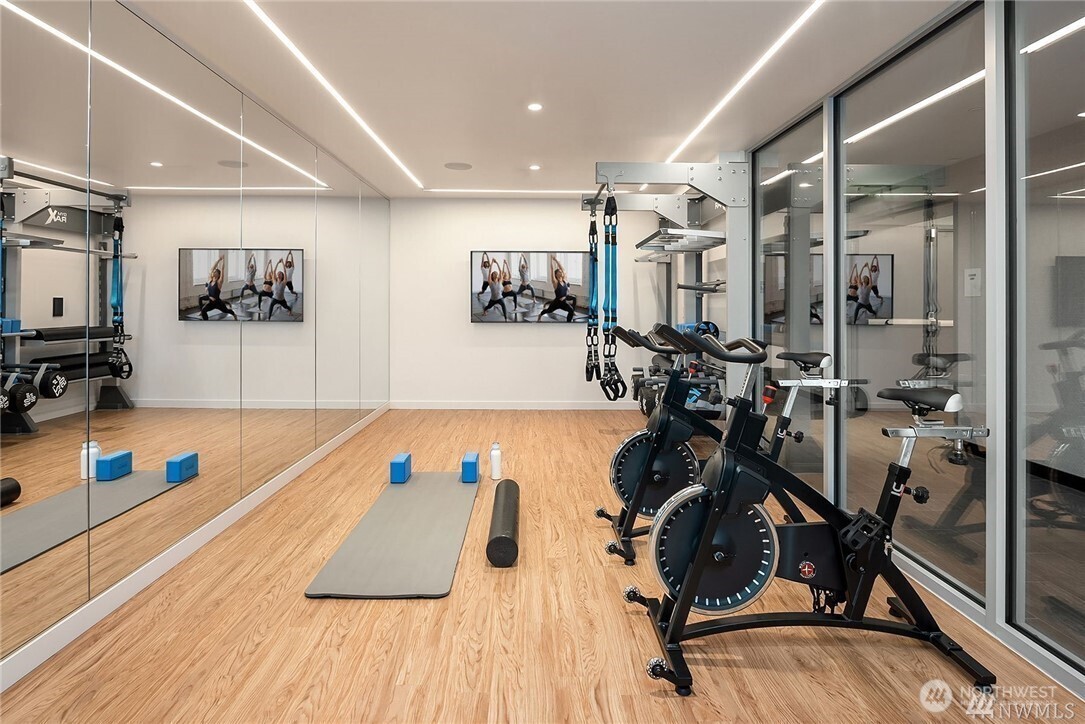188 Bellevue Way Northeast, Unit 1907 Bellevue, WA 98004 - Photo 34 of 36 a view of a room with gym equipment