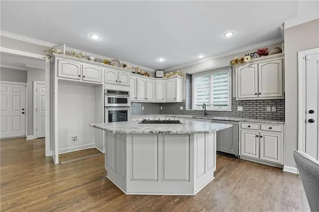 $725,000 | 7005 Barth Road, Shawnee, KS 66226