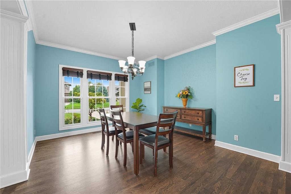 7005 Barth Road Shawnee, KS 66226 - Photo 7 of 71