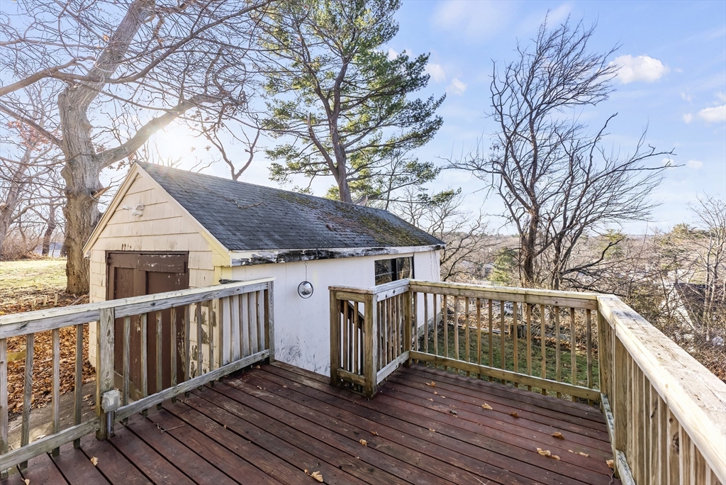 51 Overlook Road Weymouth, MA 02189 - Photo 4 of 32 Gallery Image 4