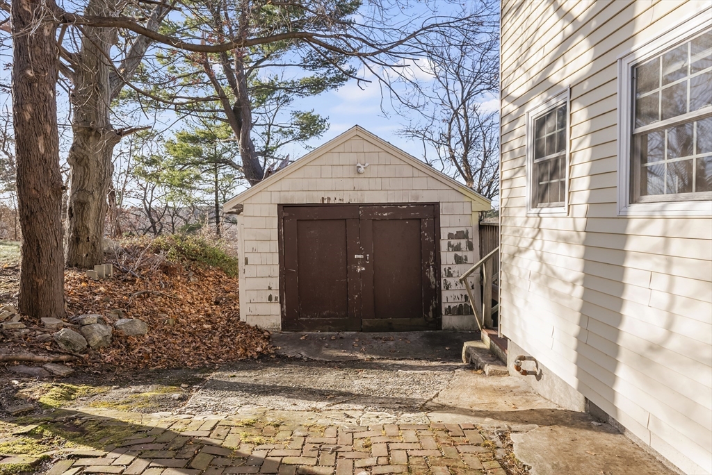 51 Overlook Road Weymouth, MA 02189 - Photo 6 of 32 Gallery Image 6