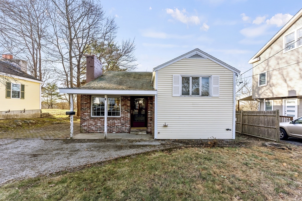 51 Overlook Road Weymouth, MA 02189 - Photo 7 of 32 Gallery Image 7